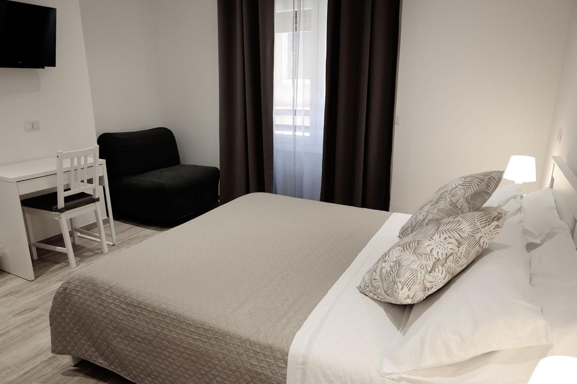 Central Guest House Civitavecchia Exterior foto